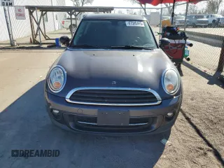 2012 MINI Clubman z VIN WMWZF3C57CT488782, wystawiony jako Copart lot #47300465 z przebiegiem 109 569 mil mil oraz Szkoda całkowita • Salvage title. Historia ofert i sprzedaży dostępna na DreamBid. Obrazek 5.