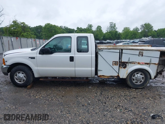 1999 Ford F-250 with VIN 1FDNX20L4XEA66826, listed as a IAAI auction lot 42345376 with 210,529 mi miles and . Bid and sale history available at DreamBid. Image 14.