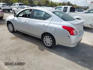 2015 Nissan Versa SV with VIN 3N1CN7AP0FL829247, listed as a IAAI auction lot 42068439 with 177,040 mi miles. Bid and sale history available at carsss.com. Image 3.