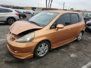 2008 Honda Fit Sport with VIN JHMGD386X8S035284, listed as a Copart auction lot 72399624 with 122,588 mi miles and Salvage Title. Bid and sale history available at carsss.com. Image 1.