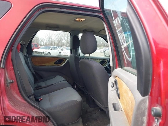 2004 Ford Escape XLS with VIN 1FMYU92184KA62415, listed as a IAAI auction lot 41648537 with 232,781 mi miles and . Bid and sale history available at DreamBid. Image 8.