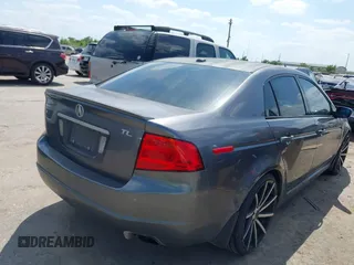 2005 Acura TL with VIN 19UUA66205A061121, listed as a IAAI auction lot 42054185 with 165,097 mi miles. Bid and sale history available at carsss.com. Image 4.