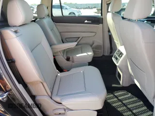 2023 Volkswagen Atlas SEL R-Line Black z VIN 1V2SR2CA1PC534761, wystawiony jako Copart lot #80711404 z przebiegiem 21 802 mil mil oraz Szkoda całkowita • Salvage title. Historia ofert i sprzedaży dostępna na DreamBid. Obrazek 10.