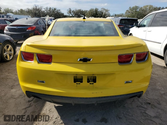 2010 Chevrolet Camaro 1LT z VIN 2G1FB1EV9A9184739, wystawiony jako Copart lot #85298544 z przebiegiem 155 103 mil mil oraz Szkoda całkowita • Salvage title. Historia ofert i sprzedaży dostępna na DreamBid. Obrazek 6.