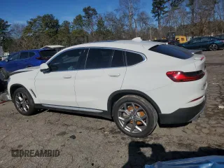 2020 BMW X4 xDrive30i with VIN 5UX2V1C05LLE67723, listed as a Copart auction lot 88923365 with 0 mi miles and Salvage Title. Bid and sale history available at carsss.com. Image 2.