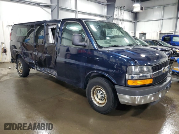 2011 Chevrolet Express Passenger 1LT with VIN 1GAZG1FGXB1118401, listed as a Copart auction lot 61633484 with 92,133 mi miles and Salvage title. Bid and sale history available at DreamBid. Image 4.