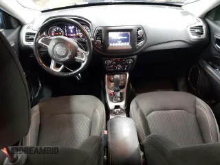 2020 Jeep Compass Sport с VIN 3C4NJDAB5LT149277, выставлен на аукционе Copart как лот 45512905 с пробегом 78 251 миль миль и Списание • Salvage title. История ставок и продаж доступна на DreamBid. Изображение 8.