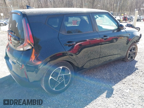 2023 Kia Soul EX with VIN KNDJ33AU7P7846870, listed as a IAAI auction lot 41771580 with 42,842 mi miles. Bid and sale history available at carsss.com. Image 4.