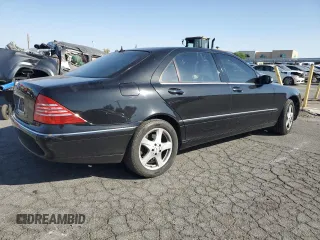 2005 Mercedes-Benz S-Class 4.3L with VIN WDBNG70J15A450985, listed as a Copart auction lot 71288714 with 137,010 mi miles and Salvage Title. Bid and sale history available at carsss.com. Image 3.