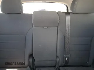 2017 Kia Sorento LX z VIN 5XYPGDA3XHG236574, wystawiony jako Copart lot #56359835 z przebiegiem 105 297 mil mil oraz Szkoda całkowita • Salvage title. Historia ofert i sprzedaży dostępna na DreamBid. Obrazek 10.