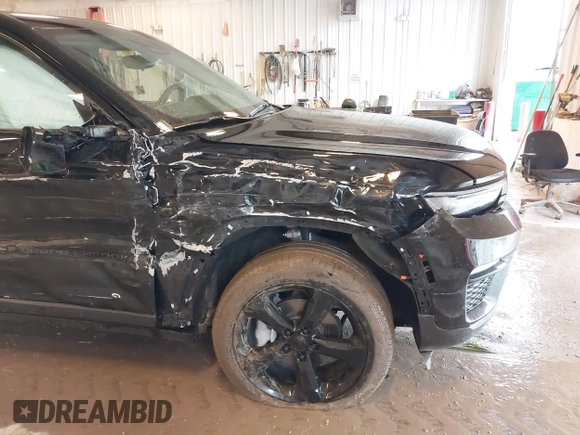 2023 Jeep Grand Cherokee Limited with VIN 1C4RJHBG8PC541884, listed as a IAAI auction lot 42308124 with 42,759 mi miles and . Bid and sale history available at DreamBid. Image 18.