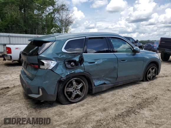 2023 BMW X1 xDrive28i с VIN WBX73EF01P5X46824, выставлен на аукционе Copart как лот 60524155 с пробегом 59 957 миль миль и Чистый • Clean title. История ставок и продаж доступна на DreamBid. Изображение 3.