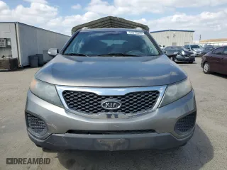 2013 Kia Sorento LX with VIN 5XYKTDA2XDG338965, listed as a Copart auction lot 53878835 with 153,238 mi miles and Salvage Title. Bid and sale history available at carsss.com. Image 5.