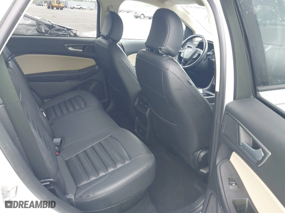 2022 Ford Edge SE with VIN 2FMPK4G93NBA05649, listed as a IAAI auction lot 41901379 with 43,053 mi miles. Bid and sale history available at carsss.com. Image 8.