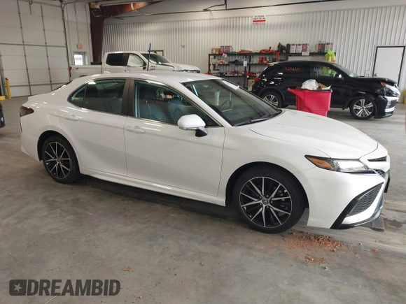 2022 Toyota Camry SE with VIN 4T1G11AK1NU694842, listed as a IAAI auction lot 42236424 with 52,335 mi miles and . Bid and sale history available at DreamBid. Image 13.
