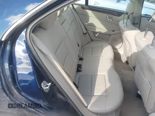 2014 Mercedes-Benz E 350 Luxury with VIN WDDHF8JB3EB029025, listed as a IAAI auction lot 41402573 with Not provided miles and . Bid and sale history available at DreamBid. Image 8.