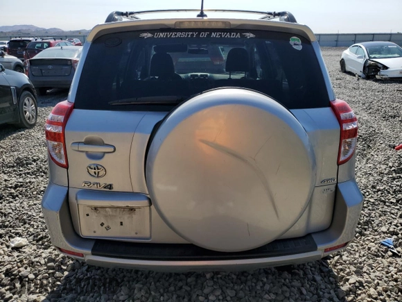 2012 Toyota RAV4 z VIN 2T3BF4DV0CW226771, wystawiony jako Copart lot #62187455 z przebiegiem 191 220 mil mil oraz Szkoda całkowita • Salvage title. Historia ofert i sprzedaży dostępna na DreamBid. Obrazek 6.
