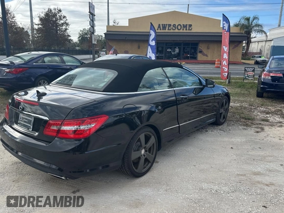 2011 Mercedes-Benz E-Class E 550 with VIN WDDKK7CF1BF095881, listed as a Copart auction lot 87047174 with 120,678 mi miles and Clean Title. Bid and sale history available at carsss.com. Image 4.