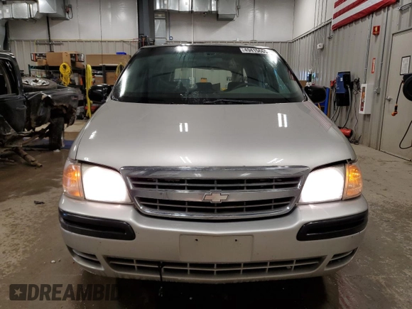 2004 Chevrolet Venture LS z VIN 1GNDX03E94D188172, wystawiony jako Copart lot #49415665 z przebiegiem 190 876 mil mil oraz Tytuł czysty. Historia ofert i sprzedaży dostępna na DreamBid. Obrazek 5.
