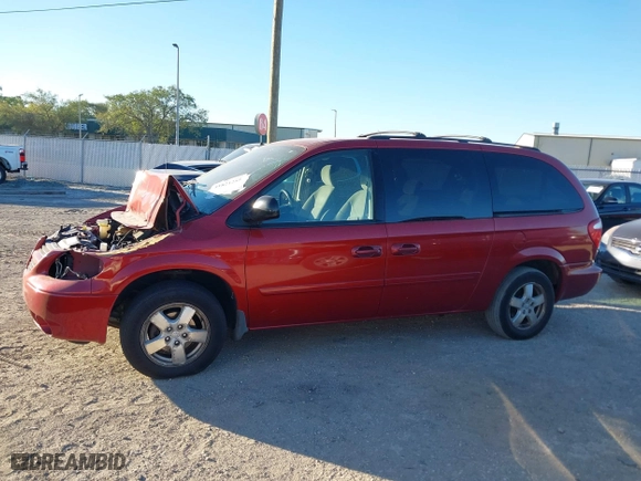 2006 Dodge Grand Caravan SXT with VIN 2D4GP44L66R860380, listed as a IAAI auction lot 41821255 with 97,714 mi miles. Bid and sale history available at carsss.com. Image 13.