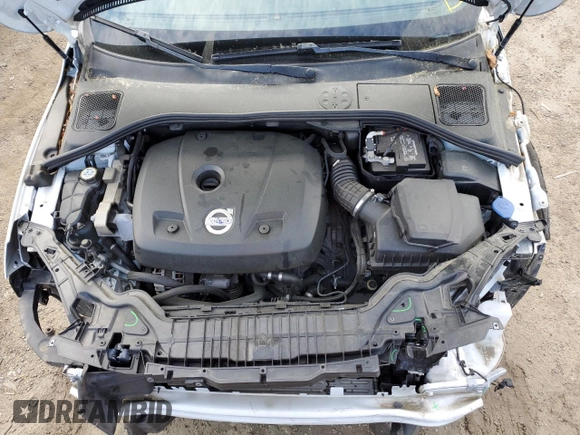 2015 Volvo S60 T6 Drive-E with VIN YV149MFK8F1345555, listed as a Copart auction lot 44394993 with 109,255 mi miles. Bid and sale history available at carsss.com. Image 11.