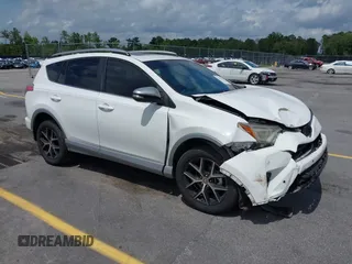 2017 Toyota RAV4 SE z VIN 2T3JFREV7HW637809, wystawiony jako IAAI lot #42472464 z przebiegiem 173 273 mil mil oraz . Historia ofert i sprzedaży dostępna na DreamBid. Obrazek 1.