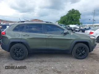 2018 Jeep Cherokee Trailhawk с VIN 1C4PJMBX2JD609467, выставлен на аукционе IAAI как лот 42514088 с пробегом 135 139 миль миль и . История ставок и продаж доступна на DreamBid. Изображение 13.