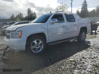 2009 Chevrolet Avalanche LTZ with VIN 3GNFK32099G200488, listed as a Copart auction lot 52306305 with 219,164 mi miles and Salvage Title. Bid and sale history available at carsss.com. Image 1.