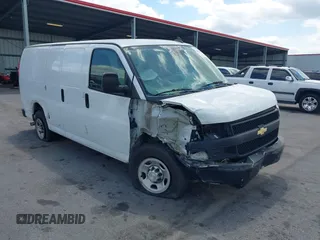 2019 Chevrolet Express Cargo Van with VIN 1GCWGAFP7K1370861, listed as a IAAI auction lot 41929550 with 148,539 mi miles. Bid and sale history available at carsss.com. Image 1.