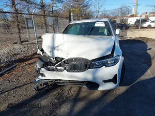 2020 BMW 3 Series 330i xDrive with VIN 3MW5R7J00L8B34288, listed as a IAAI auction lot 41421442 with 43,930 mi miles. Bid and sale history available at carsss.com. Image 12.