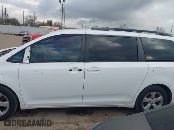 2014 Toyota Sienna LE AAS with VIN 5TDKK3DC6ES526159, listed as a IAAI auction lot 41522210 with 123,563 mi miles and . Bid and sale history available at DreamBid. Image 15.