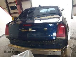 2015 Chrysler 300 with VIN 2C3CCAGG4FH892372, listed as a IAAI auction lot 41606701 with 209,602 mi miles. Bid and sale history available at carsss.com. Image 17.