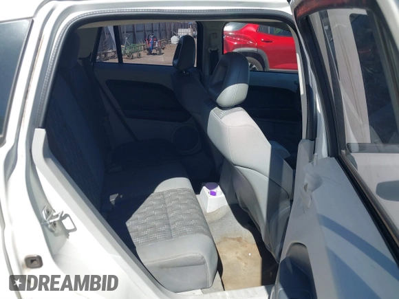 2007 Dodge Caliber SXT with VIN 1B3HB48B67D576092, listed as a IAAI auction lot 41791485 with 205,373 mi miles and . Bid and sale history available at DreamBid. Image 8.