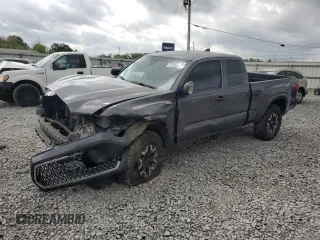 2018 Toyota Tacoma SR z VIN 5TFRX5GN5JX111184, wystawiony jako Copart lot #51453965 z przebiegiem 104 193 mil mil oraz Szkoda całkowita • Salvage title. Historia ofert i sprzedaży dostępna na DreamBid. Obrazek 1.