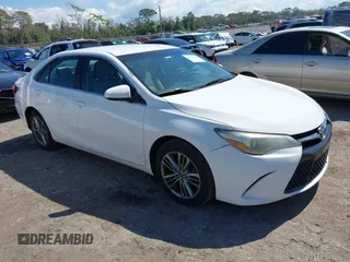 2015 Toyota Camry XLE z VIN 4T1BF1FKXFU030741, wystawiony jako IAAI lot #41679426 z przebiegiem 122 375 mil mil oraz . Historia ofert i sprzedaży dostępna na DreamBid. Obrazek 1.