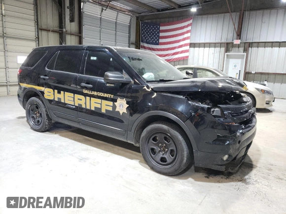 2015 Ford Utility Police Interceptor with VIN 1FM5K8AR4FGA41531, listed as a Copart auction lot 85951774 with 113,857 mi miles and Salvage Title. Bid and sale history available at carsss.com. Image 4.