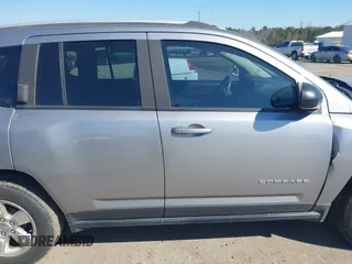 2016 Jeep Compass 75th Anniversary with VIN 1C4NJCBBXGD693892, listed as a IAAI auction lot 41651029 with 81,211 mi miles and . Bid and sale history available at DreamBid. Image 14.