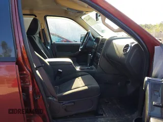 2010 Ford Explorer Sport Trac XLT z VIN 1FMEU3BE3AUA41619, wystawiony jako IAAI lot #41964282 z przebiegiem 189 377 mil mil oraz . Historia ofert i sprzedaży dostępna na DreamBid. Obrazek 5.