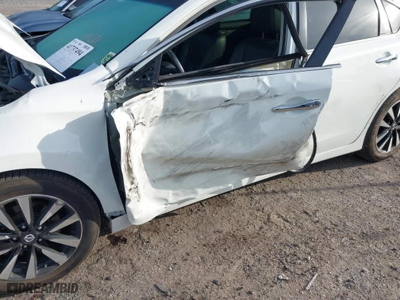 2018 Nissan Altima 2.5 SV with VIN 1N4AL3AP7JC235011, listed as a IAAI auction lot 41737494 with 76,330 mi miles. Bid and sale history available at carsss.com. Image 6.