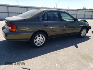 1998 Nissan Altima XE with VIN 1N4DL01DXWC100419, listed as a Copart auction lot 50093335 with 294,139 mi miles and Salvage Title. Bid and sale history available at carsss.com. Image 3.