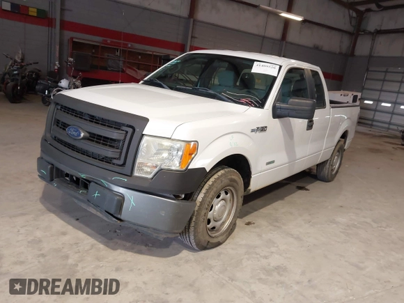 2014 Ford F-150 XL with VIN 1FTFX1CT6EKE41483, listed as a IAAI auction lot 41409520 with 131,898 mi miles. Bid and sale history available at carsss.com. Image 17.
