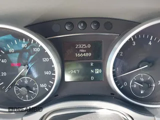 2010 Mercedes-Benz M 350 with VIN 4JGBB5GB0AA570448, listed as a IAAI auction lot 41911210 with 166,489 mi miles and . Bid and sale history available at DreamBid. Image 7.