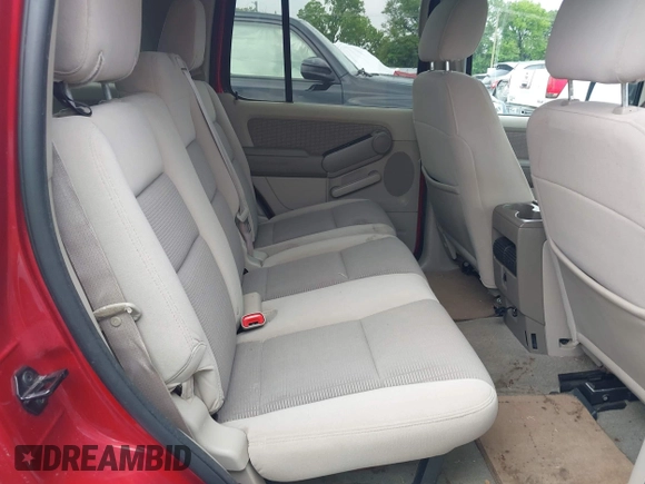 2006 Ford Explorer XLT z VIN 1FMEU63E96UB71315, wystawiony jako IAAI lot #42212974 z przebiegiem 223 088 mil mil oraz . Historia ofert i sprzedaży dostępna na DreamBid. Obrazek 8.