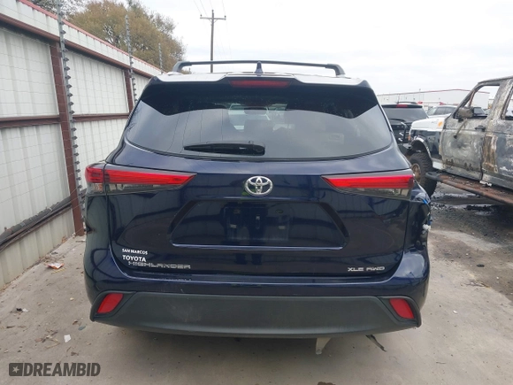 2023 Toyota Highlander L with VIN 5TDKDRBH7PS012979, listed as a IAAI auction lot 40931385 with 69,613 mi miles. Bid and sale history available at carsss.com. Image 17.