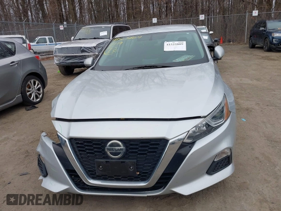 2020 Nissan Altima S with VIN 1N4BL4BV3LC135899, listed as a IAAI auction lot 41525809 with 107,246 mi miles and . Bid and sale history available at DreamBid. Image 12.