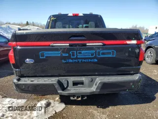 2023 Ford F-150 Lightning Pro z VIN 1FT6W1EV3PWG03292, wystawiony jako Copart lot #48454435 z przebiegiem 41 714 mil mil oraz Tytuł czysty. Historia ofert i sprzedaży dostępna na DreamBid. Obrazek 6.