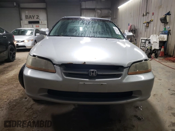 2000 Honda Accord LX z VIN 1HGCG5643YA059339, wystawiony jako Copart lot #42153695 z przebiegiem 169 380 mil mil oraz Szkoda całkowita • Salvage title. Historia ofert i sprzedaży dostępna na DreamBid. Obrazek 5.