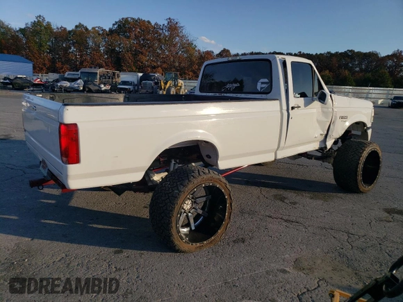 1996 Ford F-250 with VIN 1FTHF25F9TEB05685, listed as a Copart auction lot 78354604 with 222,010 mi miles and Salvage title. Bid and sale history available at DreamBid. Image 3.