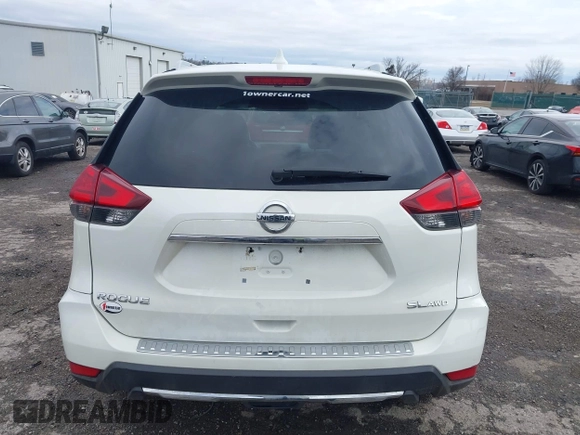 2017 Nissan Rogue SV with VIN 5N1AT2MV1HC830652, listed as a IAAI auction lot 41716845 with 126,599 mi miles. Bid and sale history available at carsss.com. Image 17.