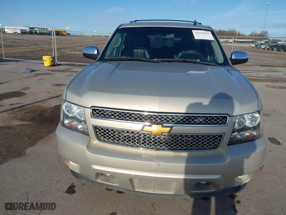 2012 Chevrolet Suburban LT with VIN 1GNSCJE07CR144215, listed as a IAAI auction lot 41924631 with 144,072 mi miles. Bid and sale history available at carsss.com. Image 18.